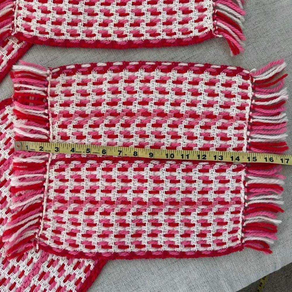 4 Vintage 60s 70s Yarn Woven Small Placemats Red White Pink 17” X 12.5”